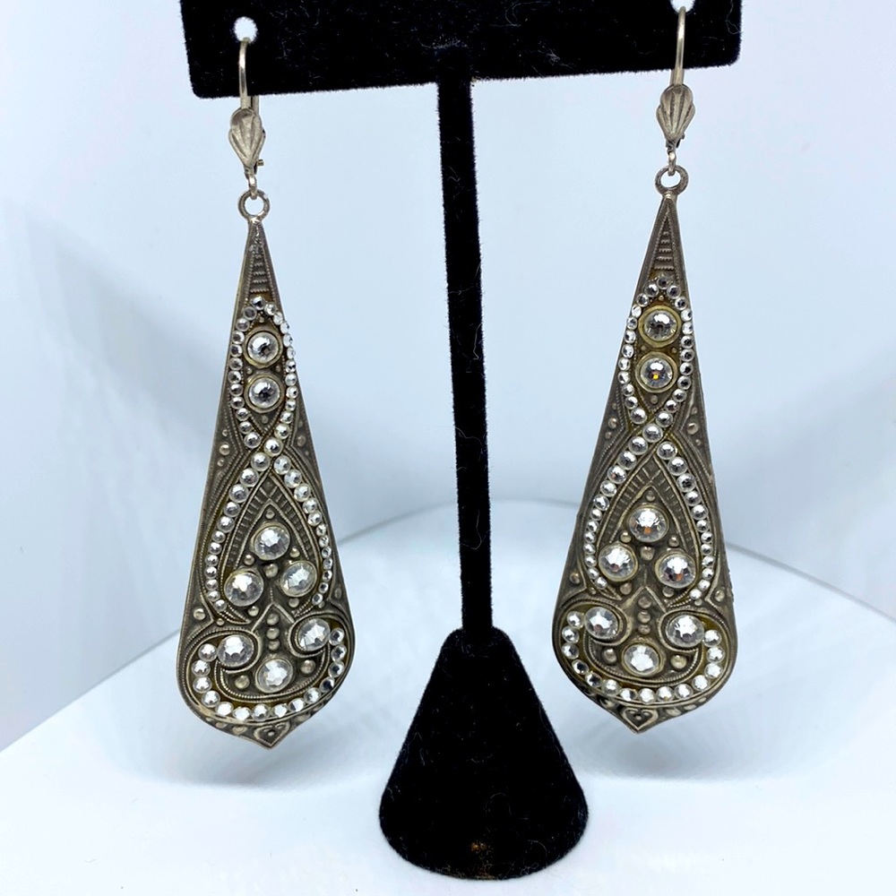 LK- Leetal Kalmanson Israeli jewelry designer! Hollywoods “go to” for BLING!✨